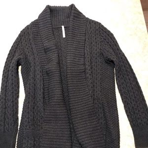 Women’s grey sweater